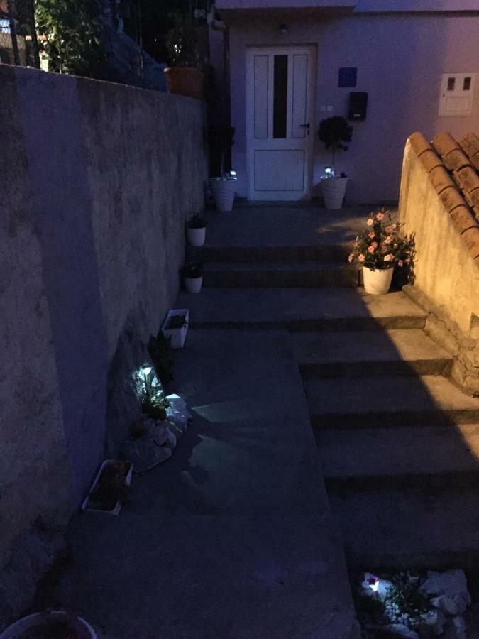 Apartment Lorena Šibenik Buitenkant foto